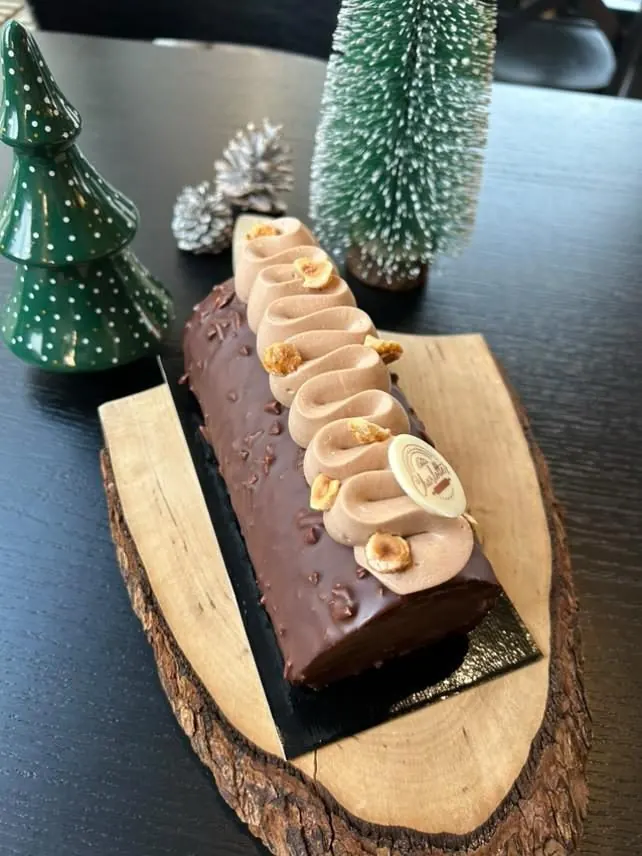 Schokoladen-Bûche de Noël