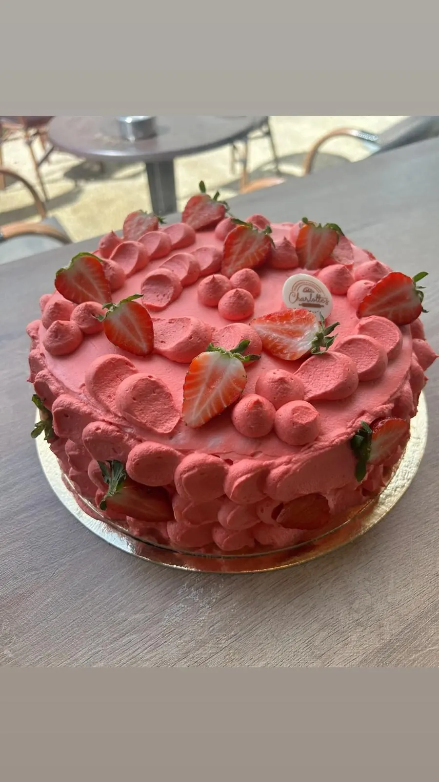 Erdbeertorte mit Chantilly-Rosetten
